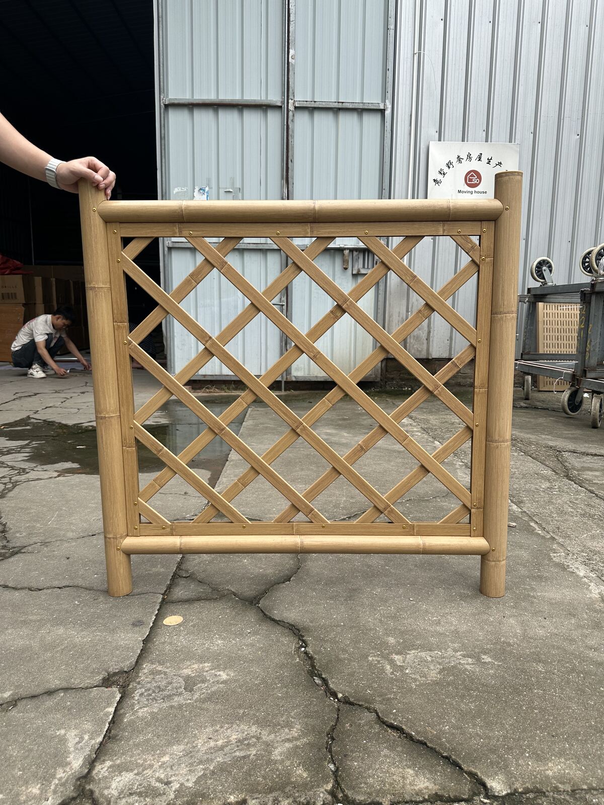 A21-DIAMOND-GRID-1 A21 Diamond Grid