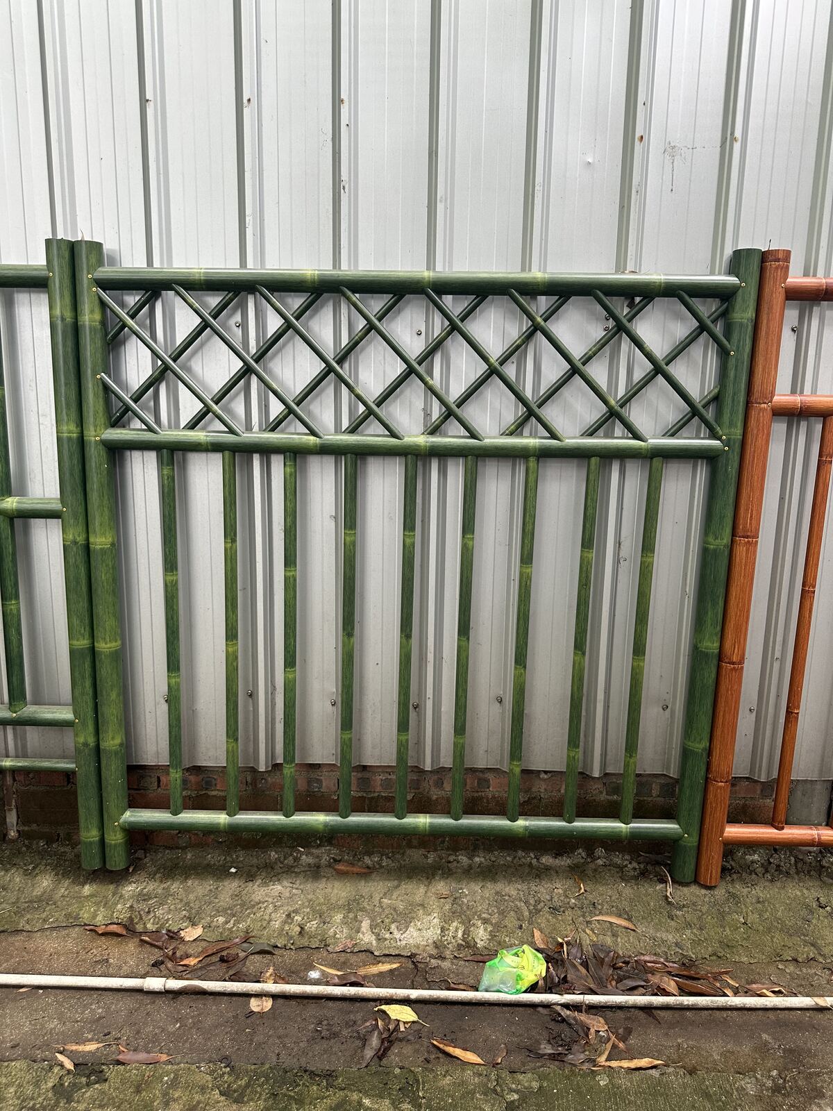 A44-1 A44 Garden Rail