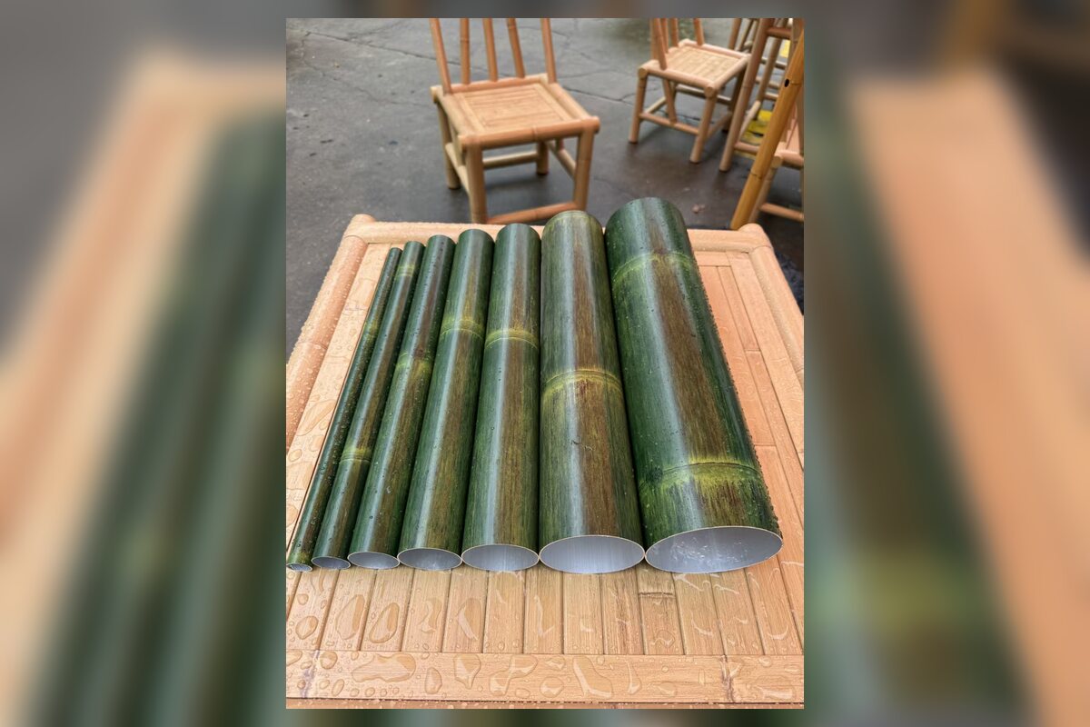 Aluminum bamboo tube finish sample in green bamboo