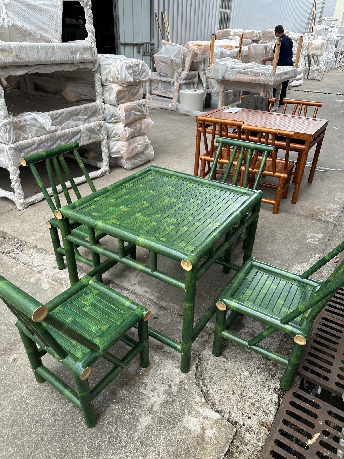 B04-GREEN-SQUARE-TABLE-1 B04 Green Bamboo Square table