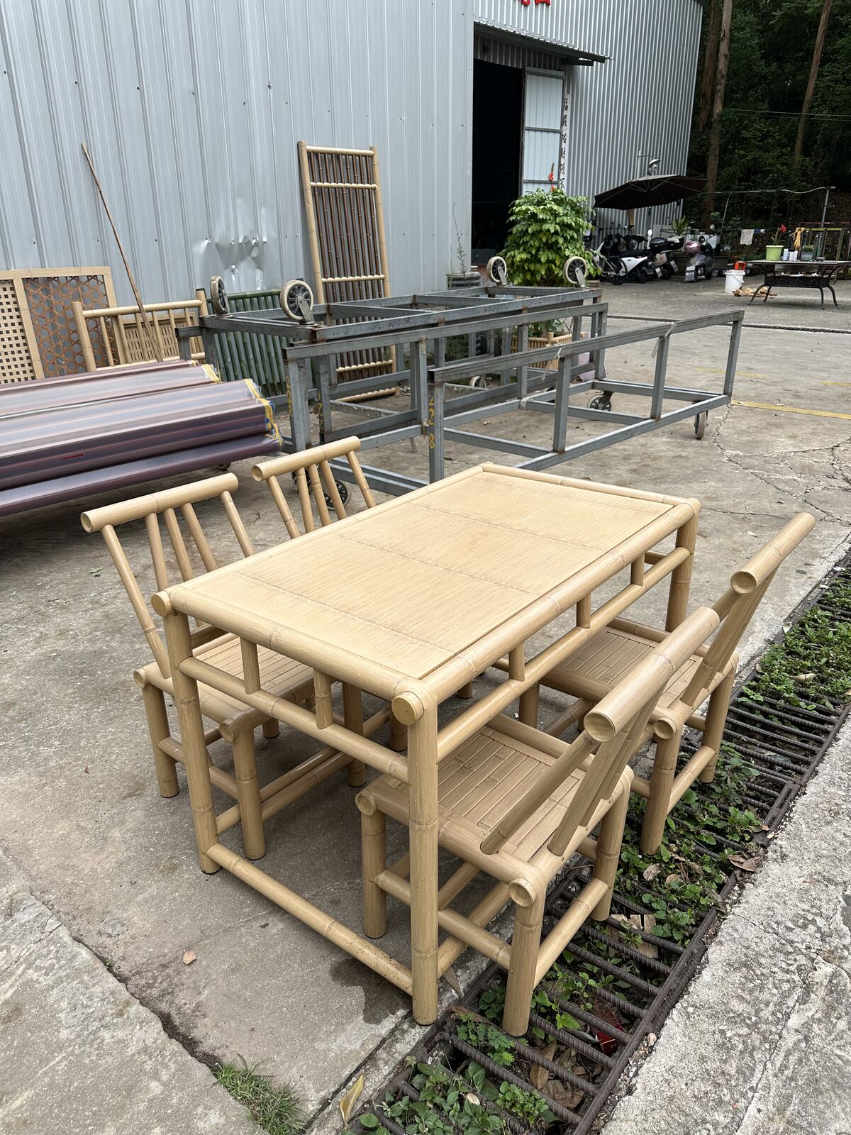 B09-YELLOW-LONG-TABLE-1 B09 Yellow Bamboo Long table